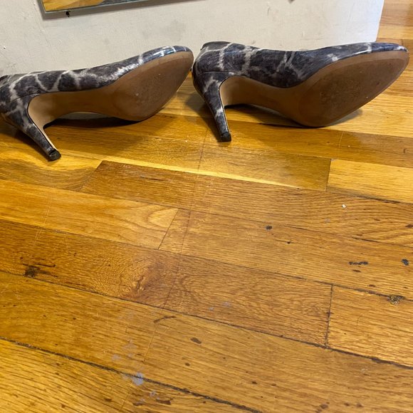 Vince Camuto Faliat Patent Leather Animal Print Heels Size 10 - Picture 5 of 7
